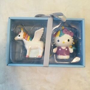 Hello Kitty salt and pepper shakers